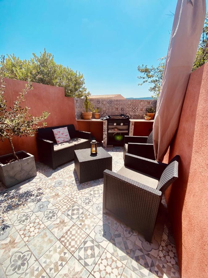 Mazet Dans Residence Avec Piscine Au Coeur Du Golfe De Saint-Tropez Cogolin Exterior photo